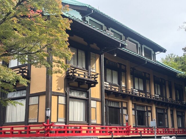 とどまる時間　語りかける空間 ＜ 富士屋ホテル ＞